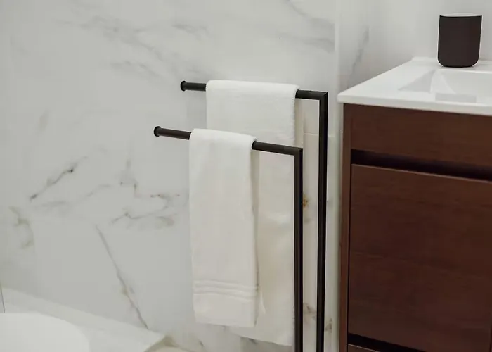 Lagarteiro House アパート ポルト